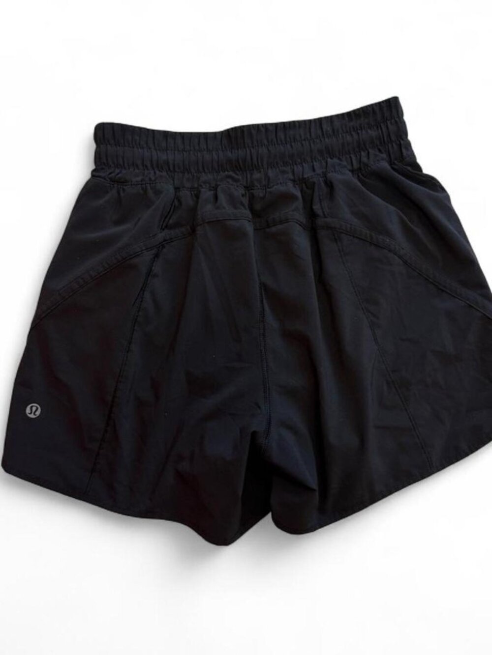 Lululemon Track That Black High Rise Lined Short 5", Size 6